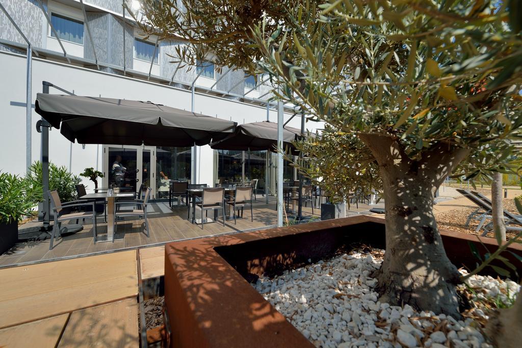 Ac Hotel By Marriott Marseille Prado Velodrome Bagian luar foto