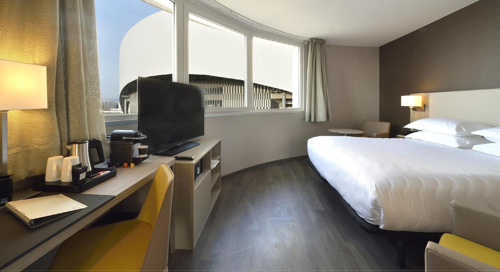 Ac Hotel By Marriott Marseille Prado Velodrome Bagian luar foto