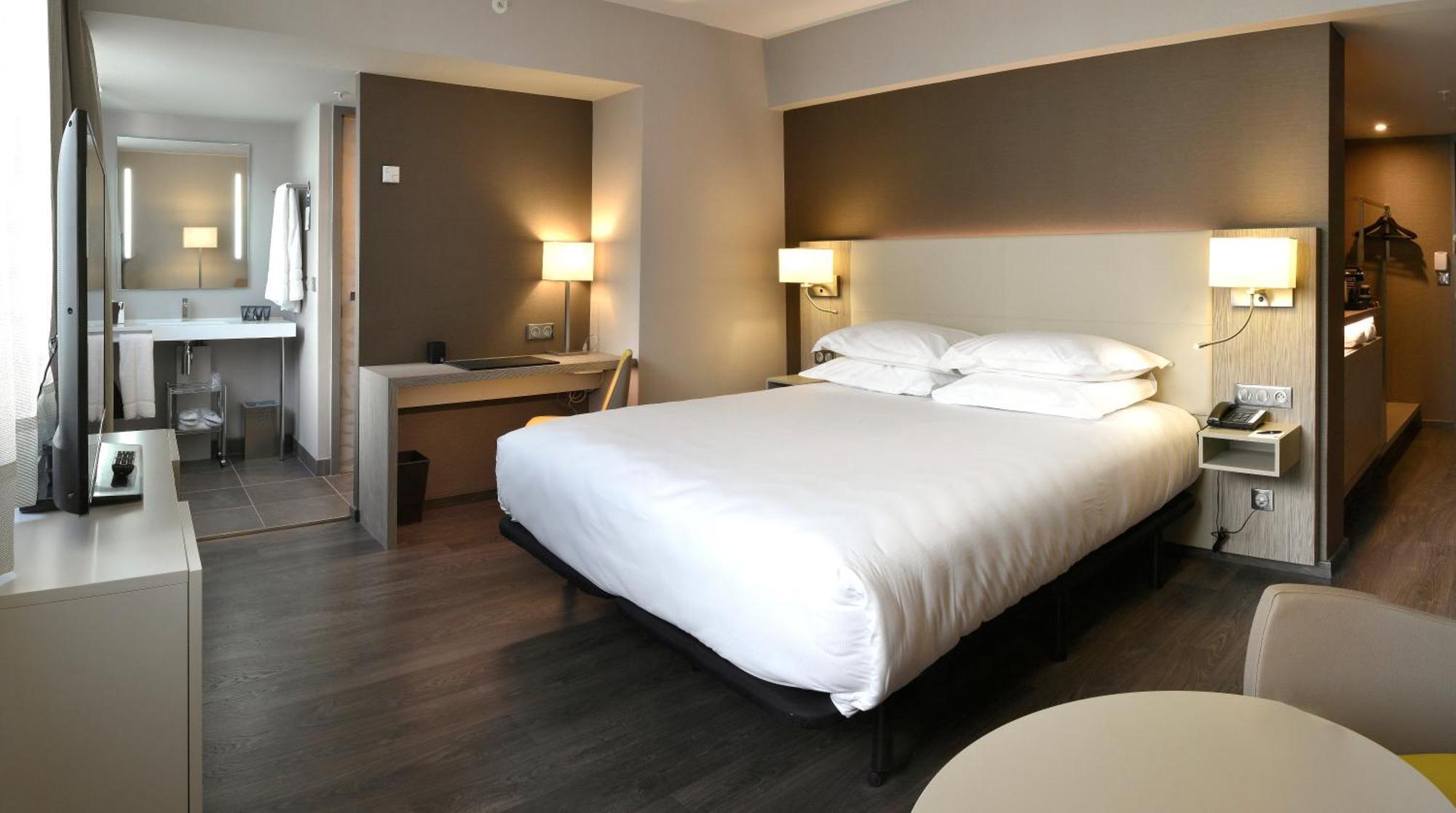 Ac Hotel By Marriott Marseille Prado Velodrome Bagian luar foto