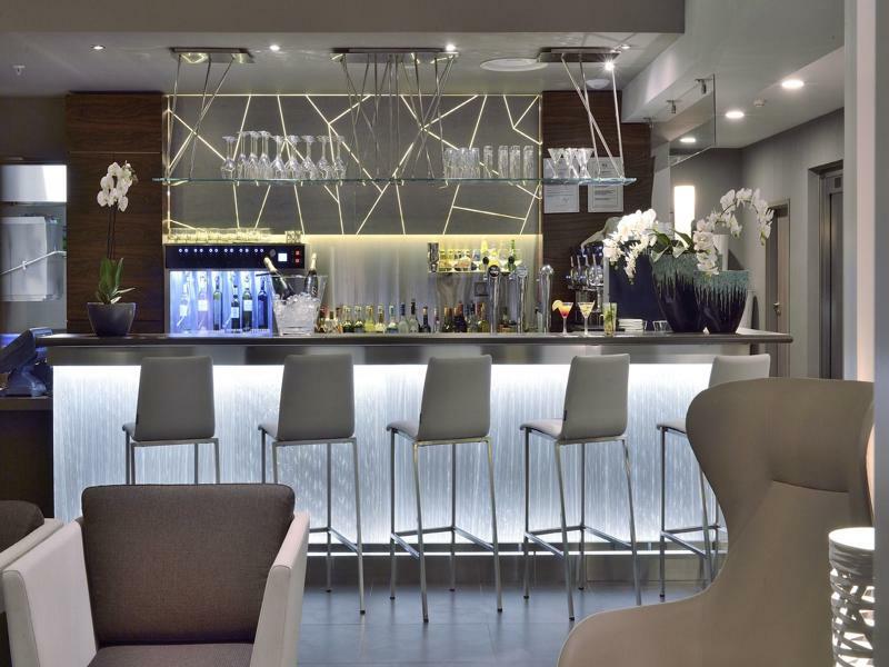Ac Hotel By Marriott Marseille Prado Velodrome Bagian luar foto