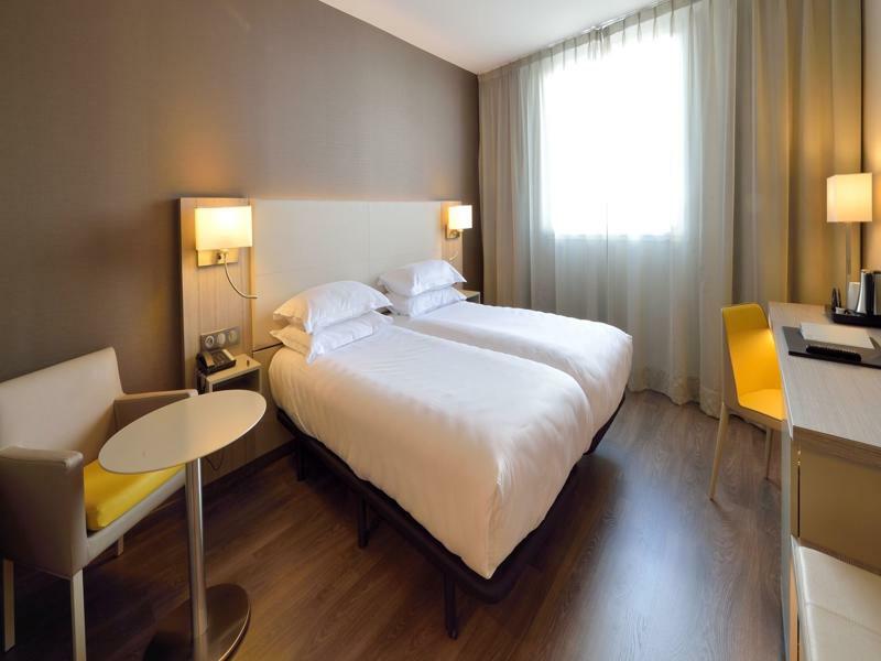 Ac Hotel By Marriott Marseille Prado Velodrome Bagian luar foto